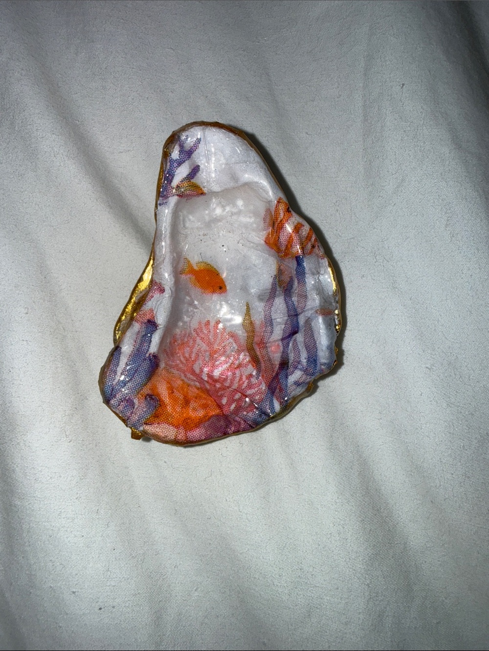 Decorative Ocean-Theme Shell Trinket Magnet in White, Orange & Purple